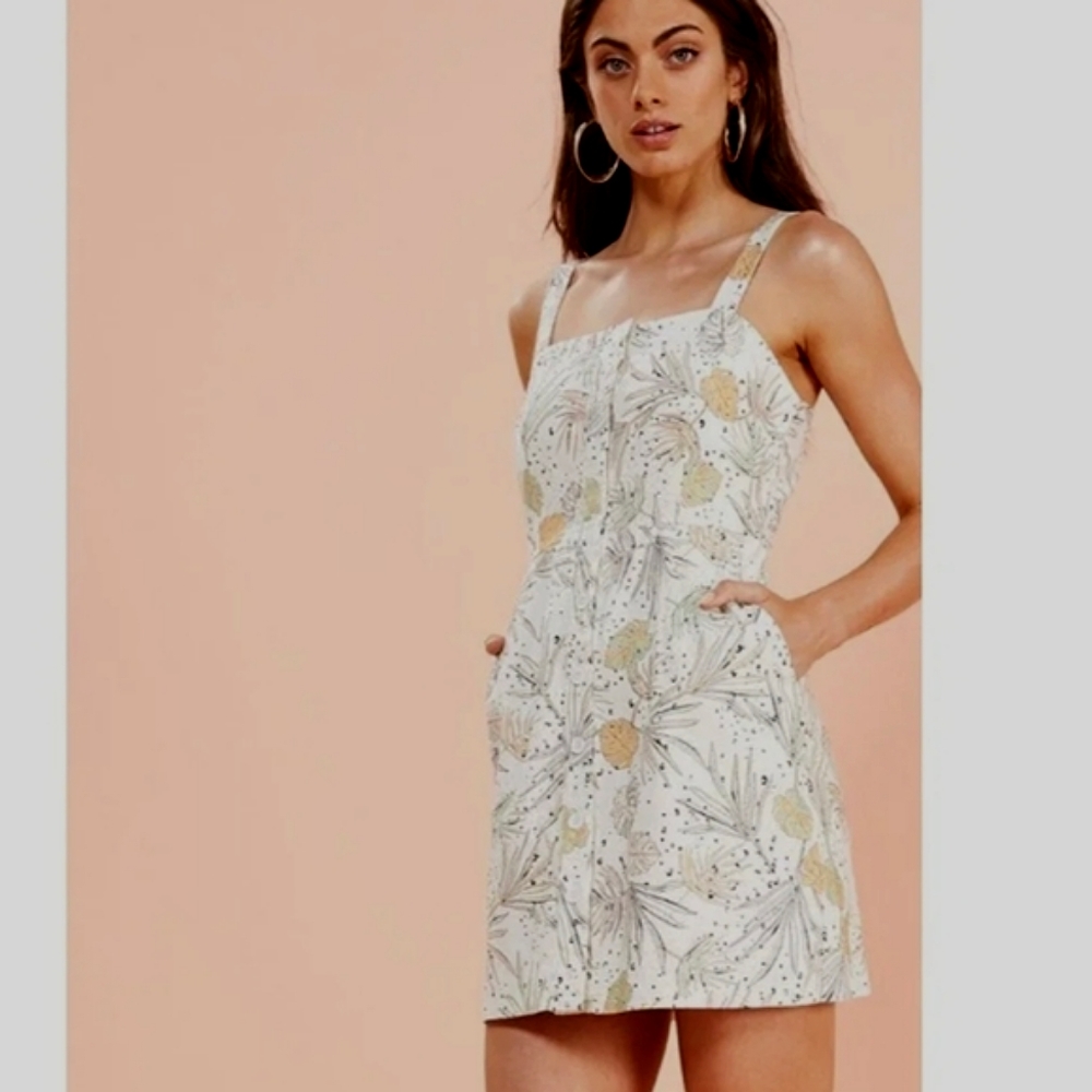 NWOT Mink Pink Wild Coast mini dress